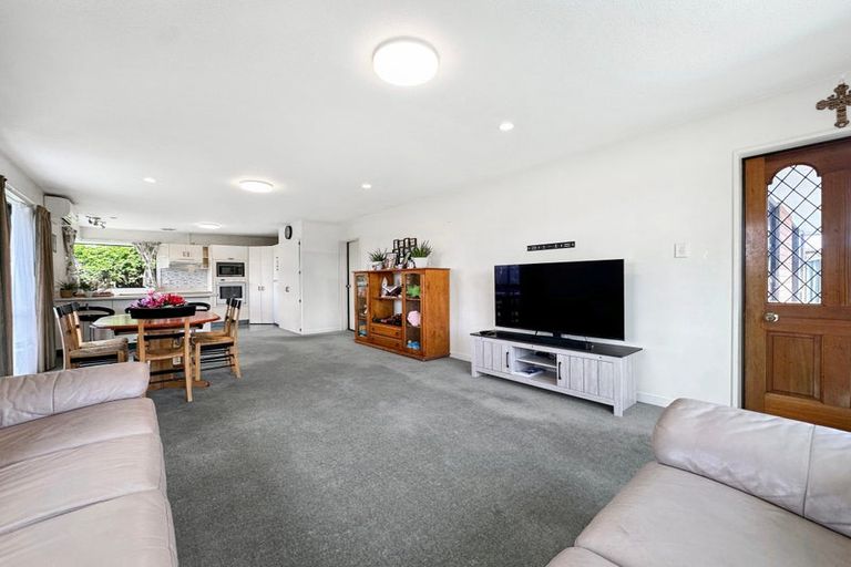 Photo of property in 2/41 Amyes Road, Hornby, Christchurch, 8042