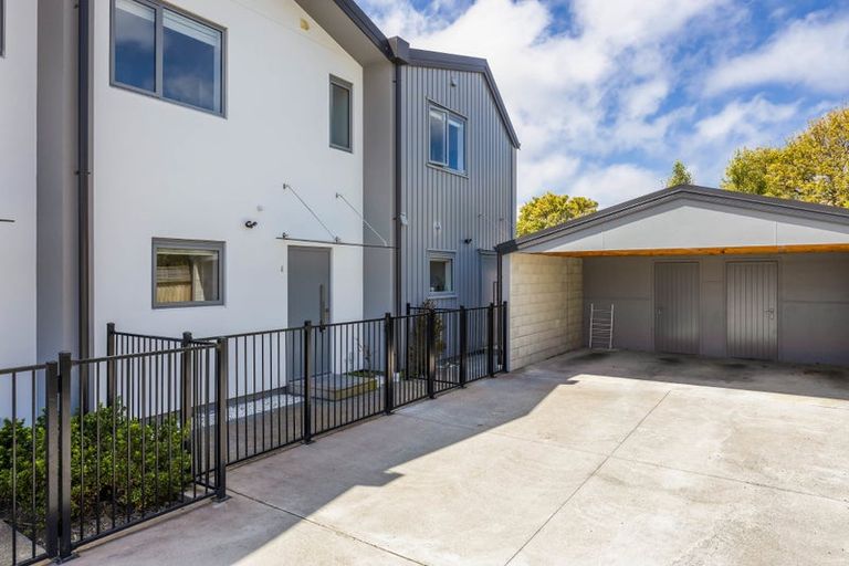 Photo of property in 4/118 Champion Street, Edgeware, Christchurch, 8013