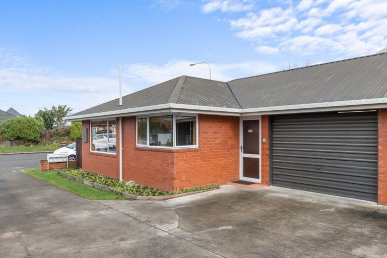 Photo of property in 1/18 Burdale Street, Riccarton, Christchurch, 8011