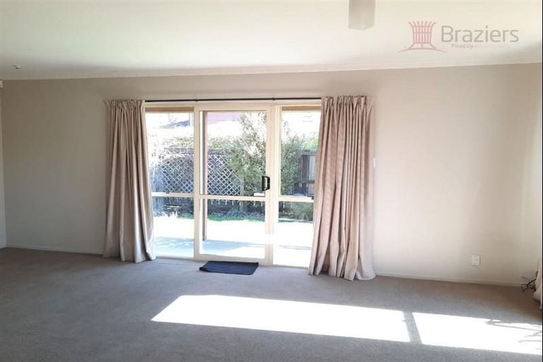 Photo of property in 48 Karnak Crescent, Russley, Christchurch, 8042