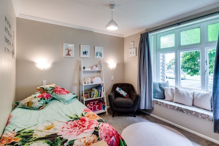 Photo of property in 12 Otatara Road, Taradale, Napier, 4112