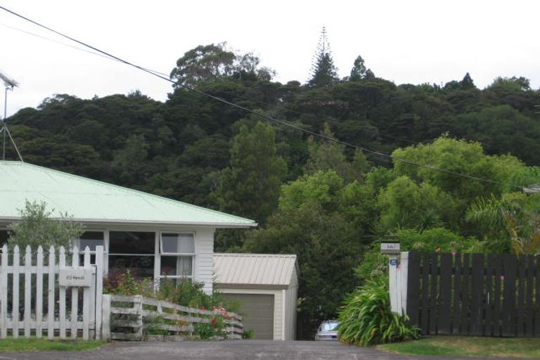 Photo of property in 1/5 Fuchsia Place, Birkdale, Auckland, 0626