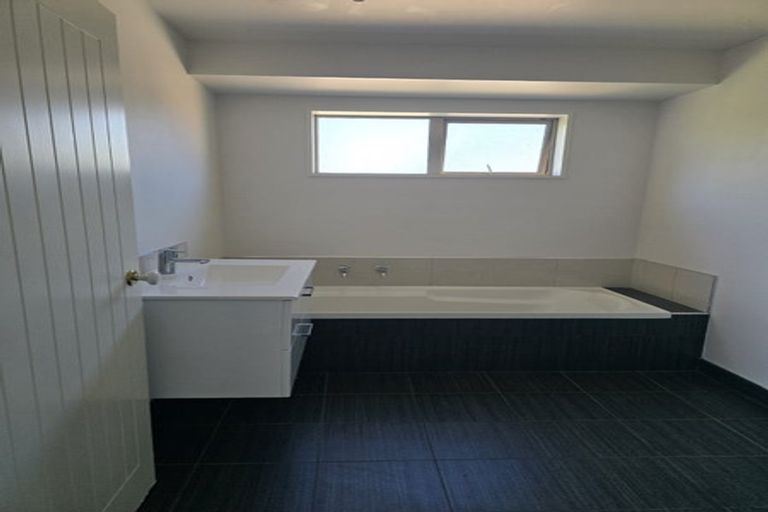 Photo of property in 32 Smarts Drive, Leithfield, 7481