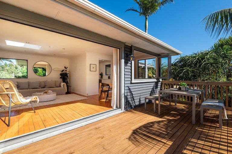 Photo of property in 7 Brussells Place, Birkenhead, Auckland, 0626
