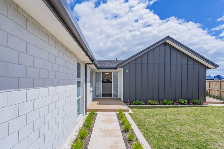 Photo of property in 5 Onerere Drive, Whitianga, 3510