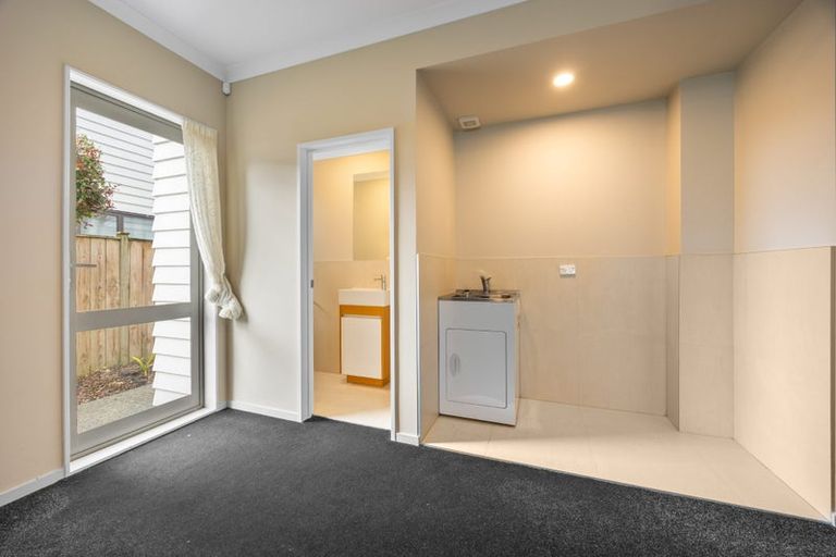Photo of property in 1 Creggan Crescent, Flat Bush, Auckland, 2019