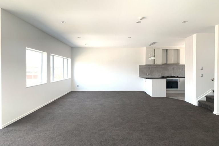 Photo of property in 72a Kerrykeel Drive, Flat Bush, Auckland, 2019