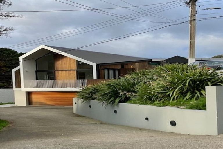 Photo of property in 149 Wadestown Road, Wadestown, Wellington, 6012