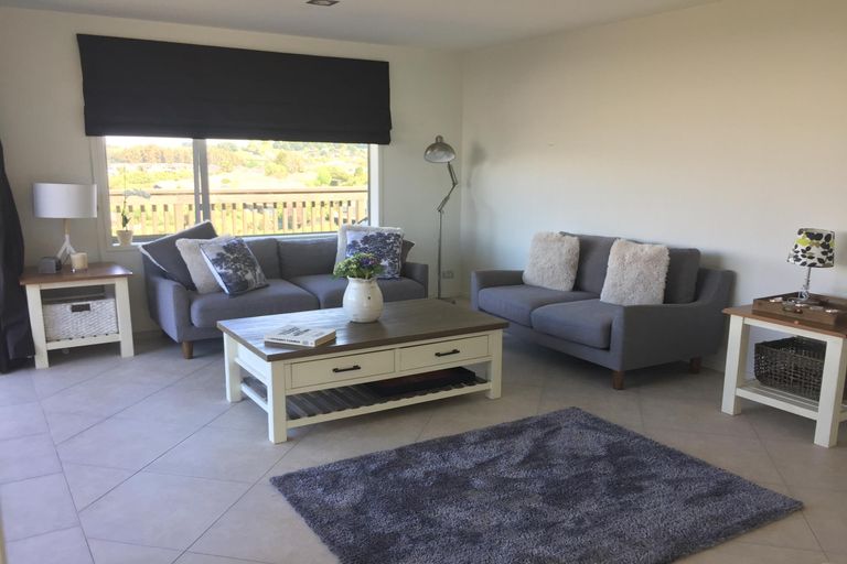 Photo of property in 31 Ina Ville Drive, Pukekohe, 2120