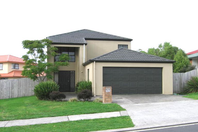 Photo of property in 13 Hercules Drive, Henderson, Auckland, 0612