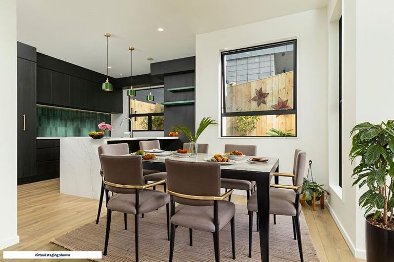 Photo of property in 102 Te Oneroa Way, Long Bay, Auckland, 0630