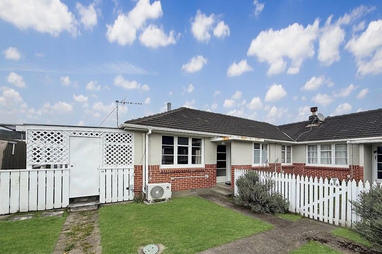 Photo of property in 12 Bush Grove, Trentham, Upper Hutt, 5018