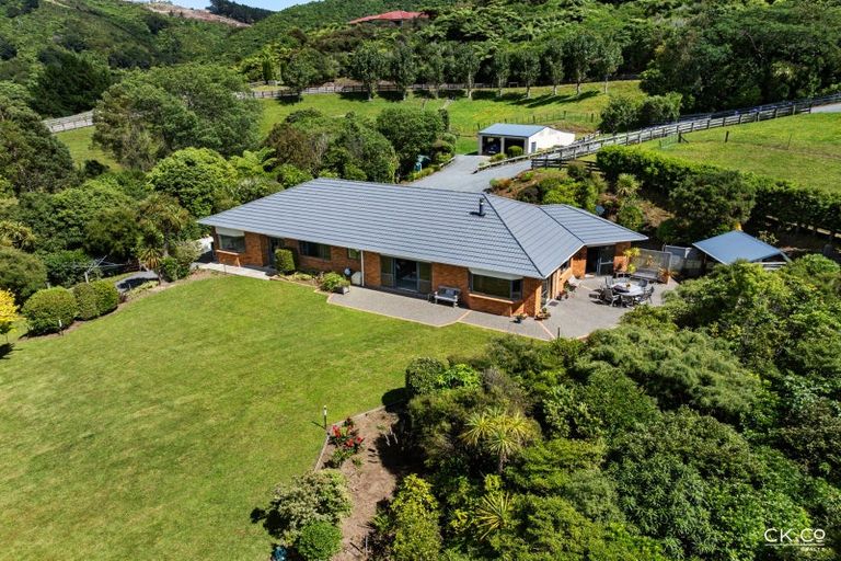 Photo of property in 8a Garrett Place, Riverstone Terraces, Upper Hutt, 5018