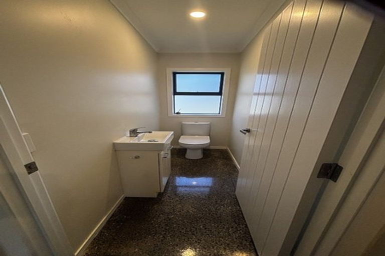 Photo of property in 12a Junction Street, Welbourn, New Plymouth, 4310