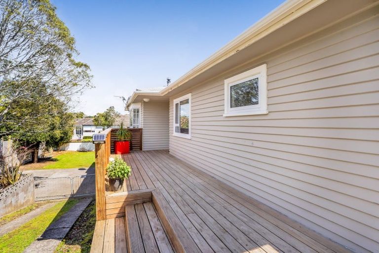 Photo of property in 43 Essex Street, Vogeltown, New Plymouth, 4310