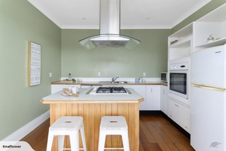 Photo of property in 43 Overtoun Terrace, Hataitai, Wellington, 6021