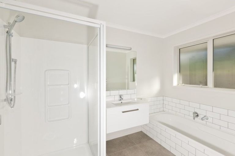 Photo of property in 6 Hanlon Heights, Te Kamo, Kamo, 0112