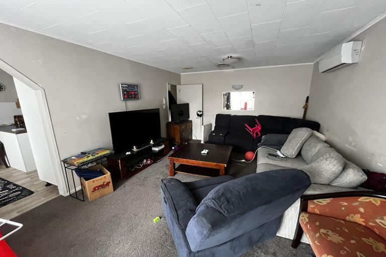 Photo of property in 2a Robson Street, Stokes Valley, Lower Hutt, 5019