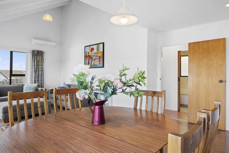 Photo of property in 84 Mercury Way, Whitby, Porirua, 5024