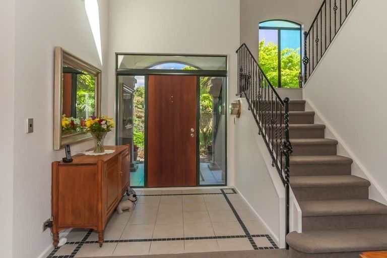 Photo of property in 32 Pohutukawa Drive, Levin, 5571