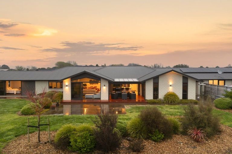 Photo of property in 14 Captain Stone Road, Te Kowhai, Hamilton, 3288