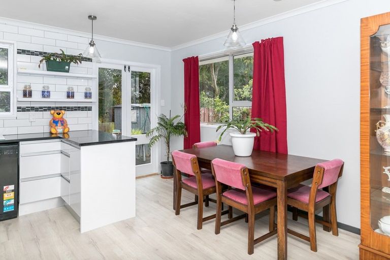 Photo of property in 21 Brookbank Place, Glenview, Hamilton, 3206