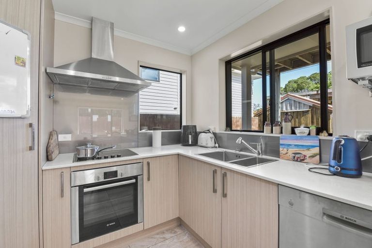Photo of property in 21 Maylee Crescent, Gulf Harbour, Whangaparaoa, 0930