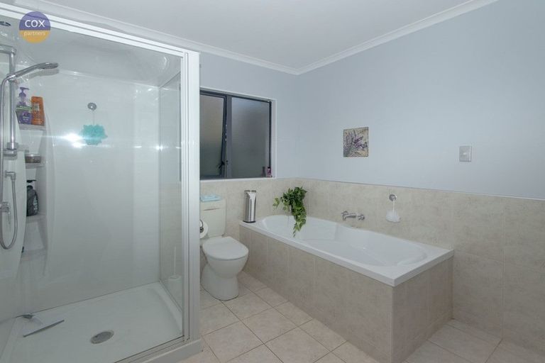 Photo of property in 20 Chelsea Drive, Taradale, Napier, 4112