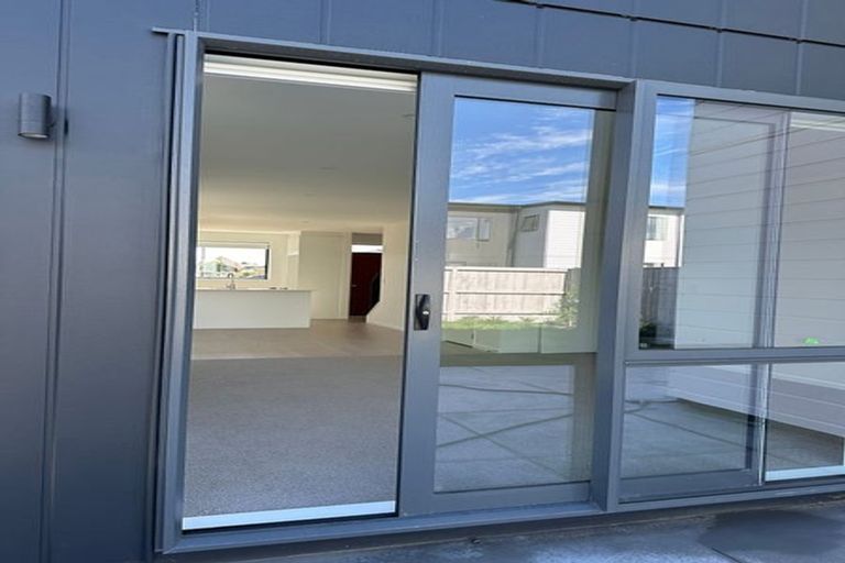 Photo of property in 136 Te Napi Drive, Takanini, Auckland, 2112