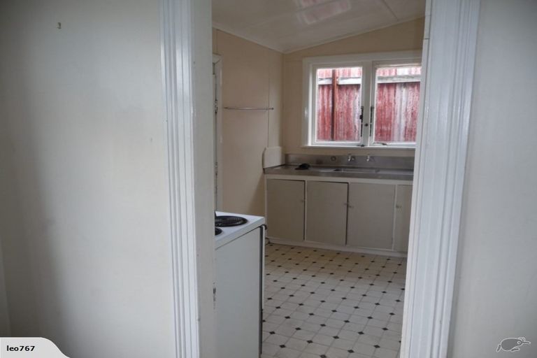 Photo of property in 17 Thompson Street, Mount Cook, Wellington, 6011