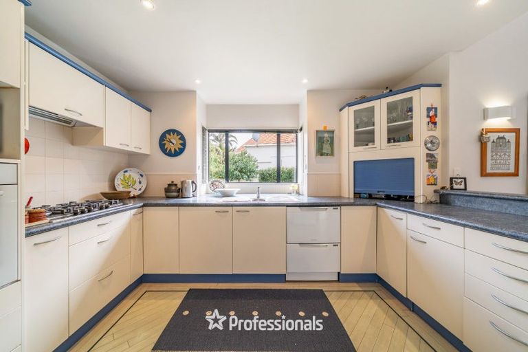 Photo of property in 3 Huia Street, Hutt Central, Lower Hutt, 5010