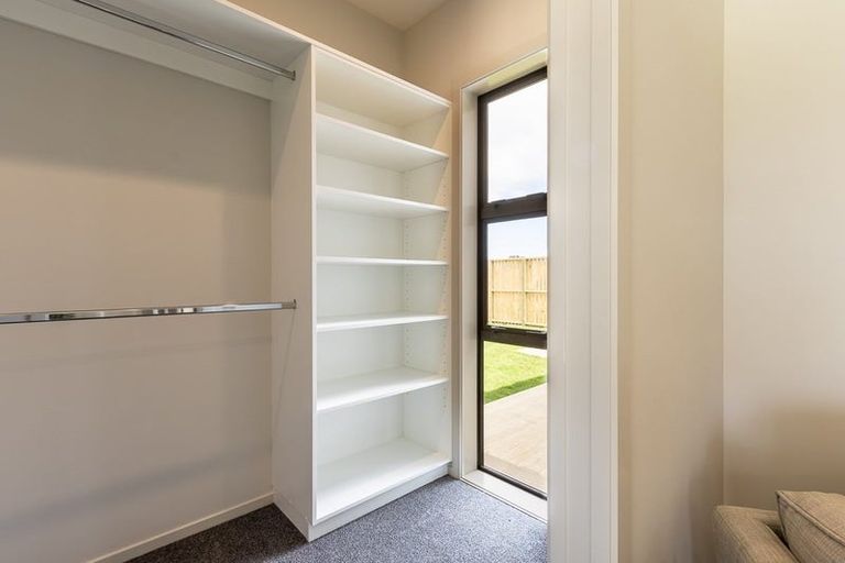 Photo of property in 8 Mirek Street, Waikanae, 5036