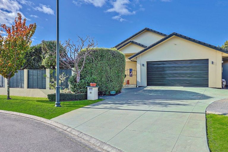 Photo of property in 10 Park Lane, Greenmeadows, Napier, 4112