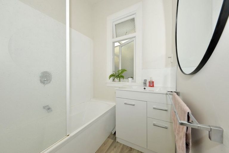 Photo of property in 74 Grafton Street, Waltham, Christchurch, 8011