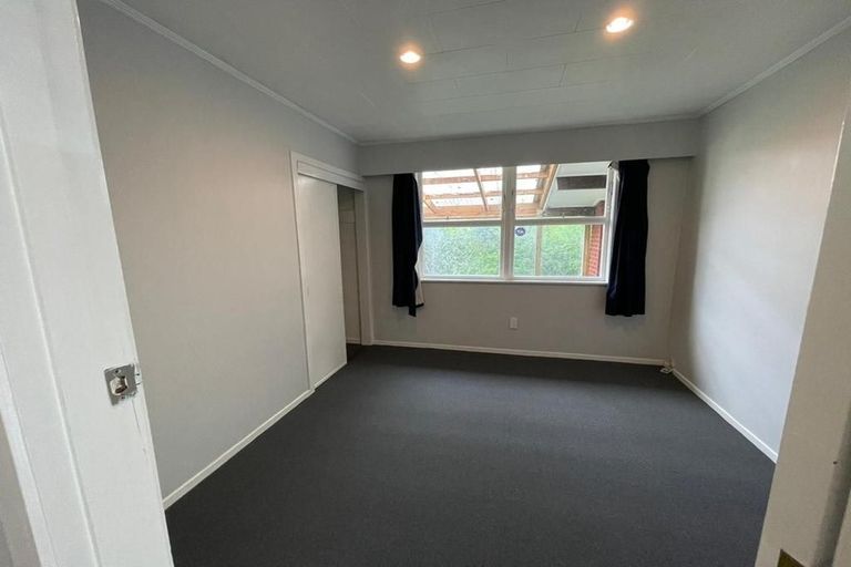 Photo of property in 26 Crompton Road, Massey, Auckland, 0614