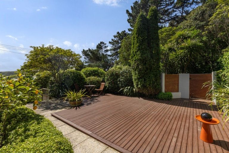 Photo of property in 9 Kinnel Grove, Papakowhai, Porirua, 5024