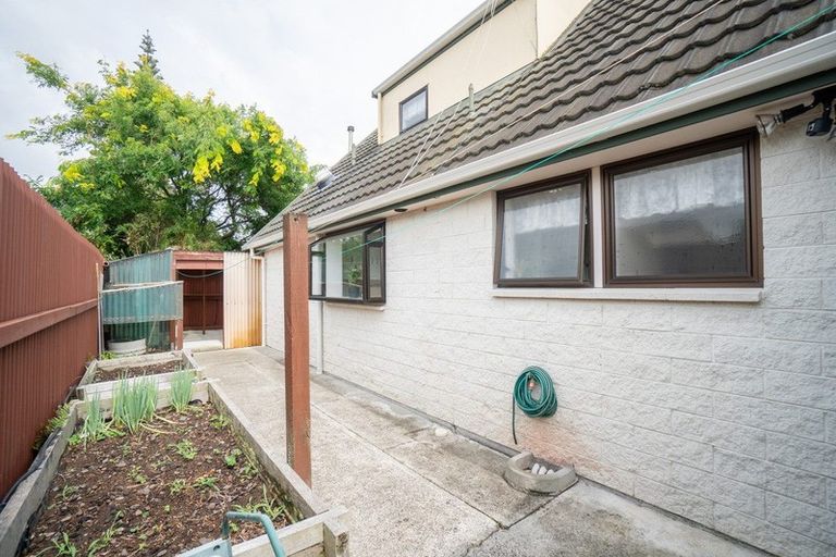 Photo of property in 4 Jarrett Court, Roslyn, Palmerston North, 4414