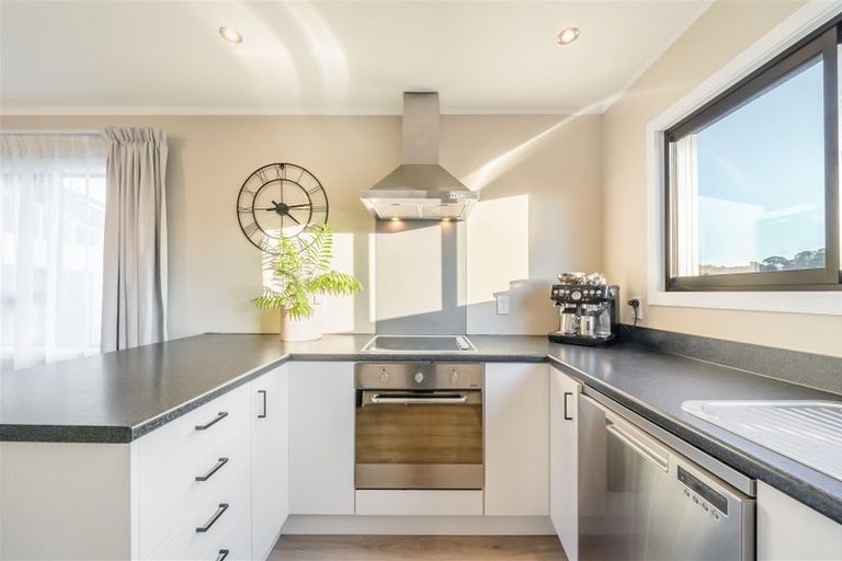 Photo of property in 110 Leeward Drive, Whitby, Porirua, 5024