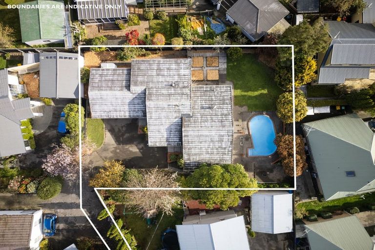 Photo of property in 5c Gilmore Place, Burnside, Christchurch, 8053