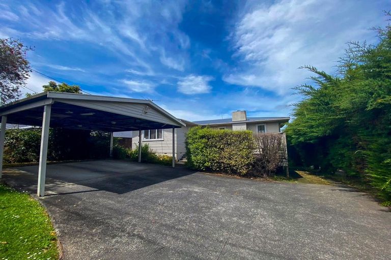 Photo of property in 1/40 Savoy Road, Glen Eden, Auckland, 0602