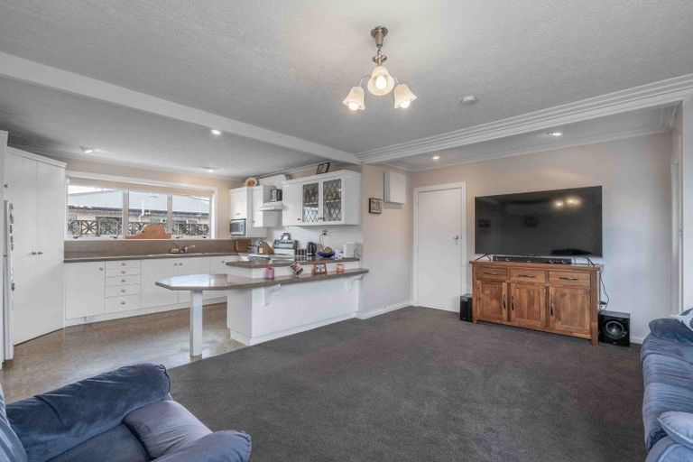 Photo of property in 18 Ballantrae Street, Wallacetown, 9816