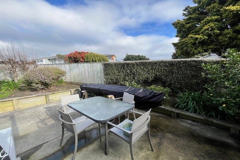 Photo of property in 8a Opapa Street, Titahi Bay, Porirua, 5022