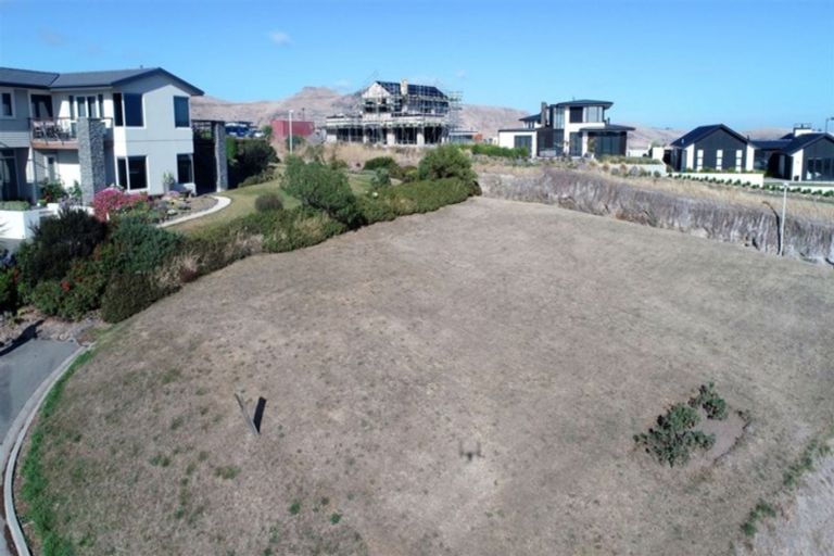 Photo of property in 4 Bluewater View, Mount Pleasant, Christchurch, 8081