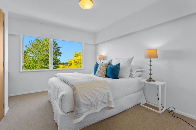 Photo of property in 70 Mountbatten Avenue, Hillcrest, Auckland, 0627