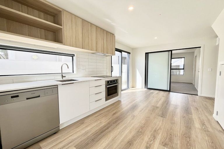 Photo of property in 92/16a Cambridge Terrace, Waterloo, Lower Hutt, 5011