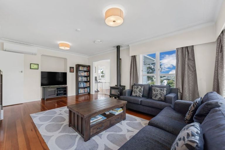 Photo of property in 6 Tagor Street, Glen Eden, Auckland, 0602