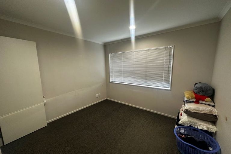Photo of property in 3 Lorenzo Way, Flat Bush, Auckland, 2016