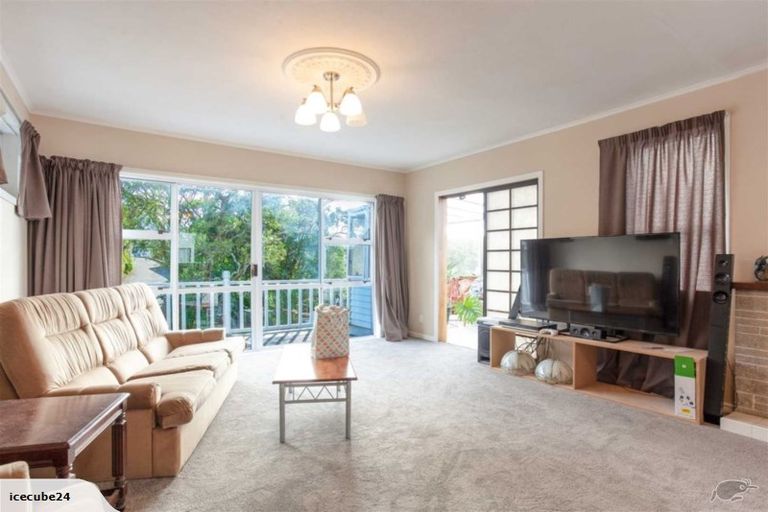 Photo of property in 171 Broderick Road, Johnsonville, Wellington, 6037