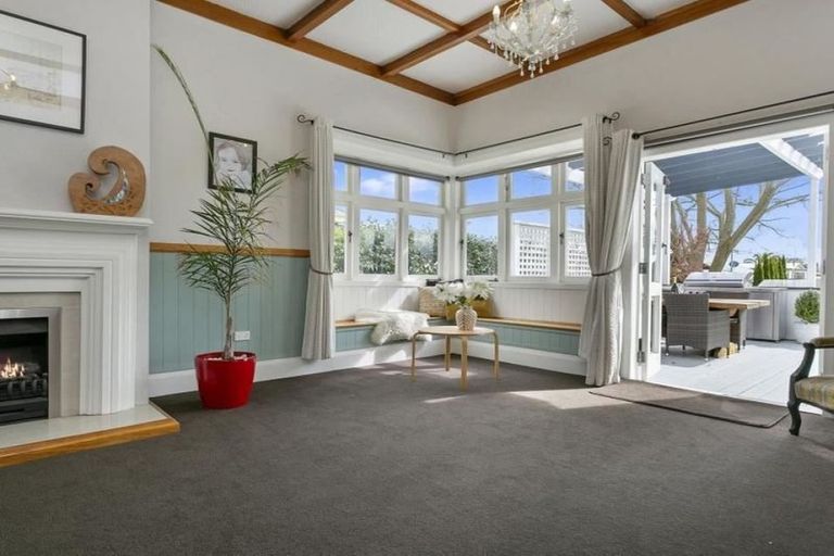 Photo of property in 27 Princes Street, Cambridge, 3434