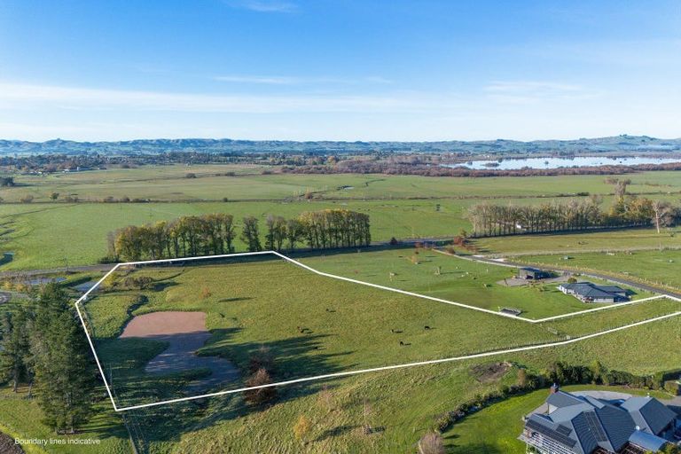 Photo of property in 18 Jg Wilson Drive, Waipukurau, 4281